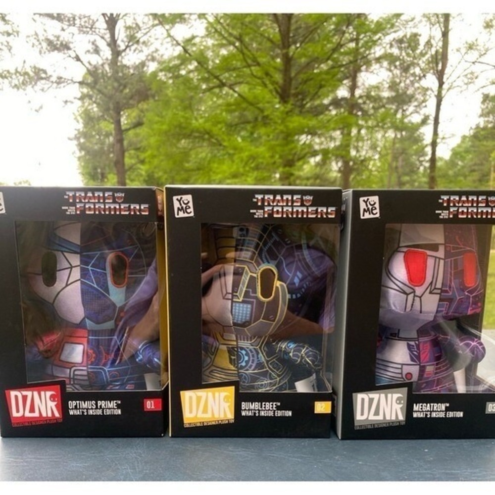 The Transformers What's inside Edition plush *Pick one *‎